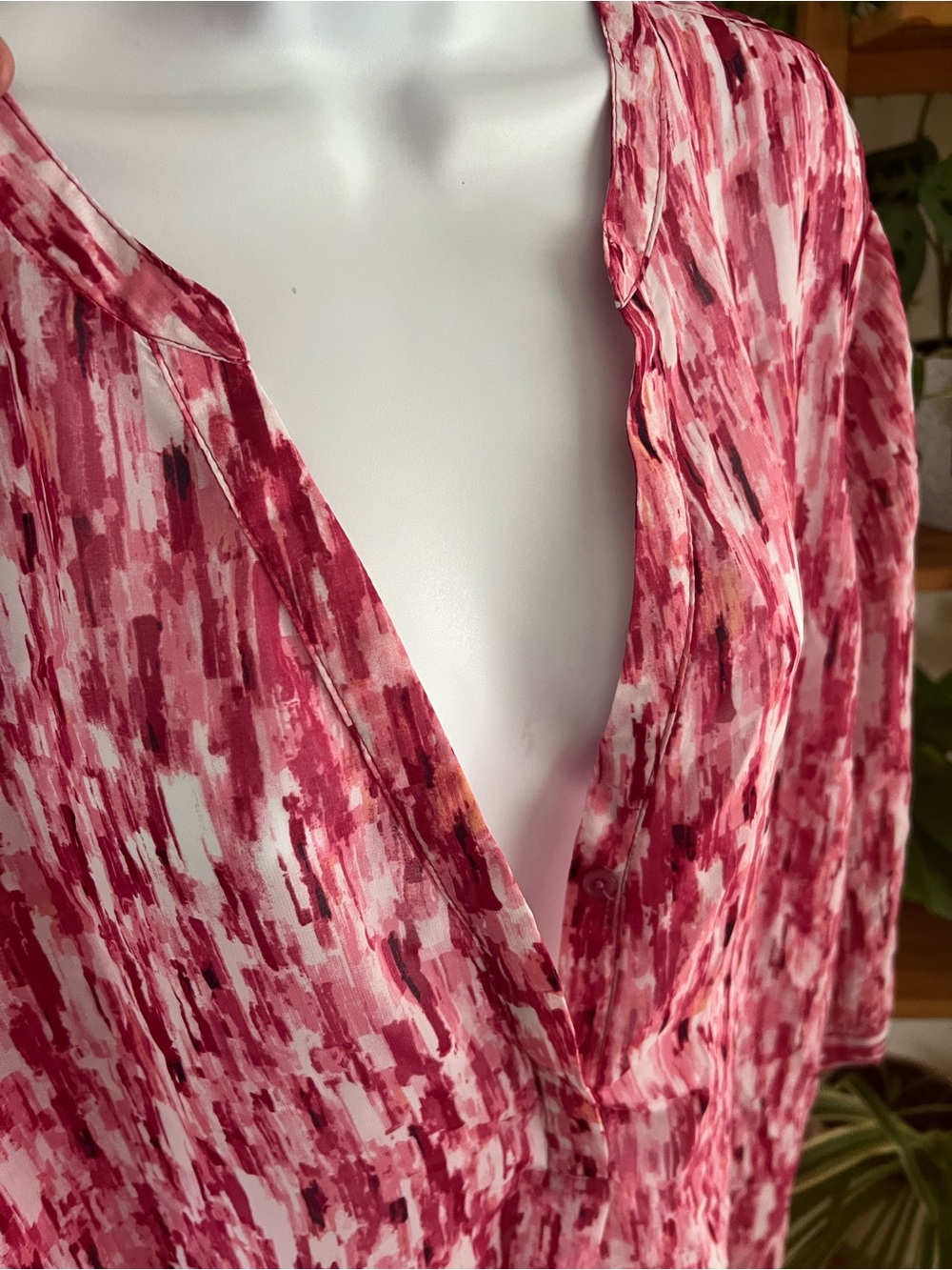 George Pink Abstract Print Split-Neck blouse - Picture 2 of 9
